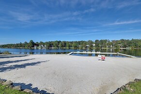 Wooded Tobyhanna Home w/ Fire Pit & Lake Access!