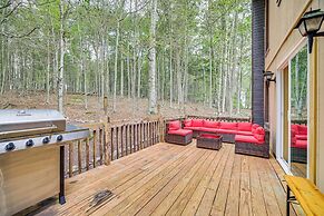 Wooded Tobyhanna Home w/ Fire Pit & Lake Access!