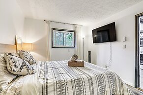 Wooded Tobyhanna Home w/ Fire Pit & Lake Access!