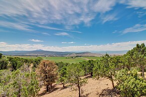 Mountainside Yurt w/ Views < 3 Mi to Black Canyon!