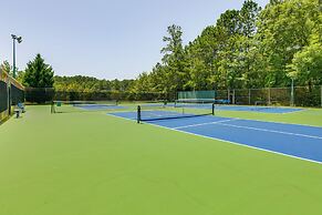 Lakefront Dadeville Villa w/ Deck & Private Dock!