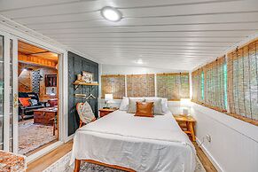 Patio & Fire Pit: Charming Cabin in Roaring Gap!