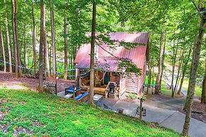 Patio & Fire Pit: Charming Cabin in Roaring Gap!