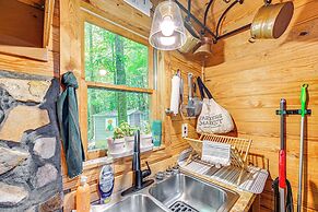 Patio & Fire Pit: Charming Cabin in Roaring Gap!