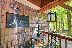 Patio & Fire Pit: Charming Cabin in Roaring Gap!