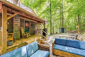 Patio & Fire Pit: Charming Cabin in Roaring Gap!