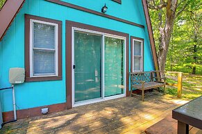 Pet-friendly Oxford A-frame Cabin w/ Fire Pit!