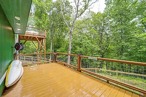 Pet-friendly West Jefferson Home w/ River View!