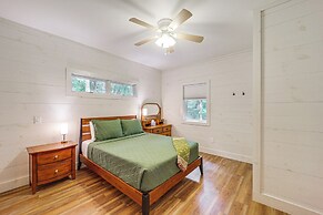 Pet-friendly West Jefferson Home w/ River View!