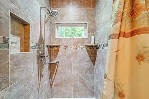 Pet-friendly West Jefferson Home w/ River View!