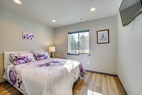 Charming Home ~ Half-mi to Potholes State Park