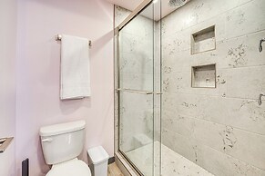 Charming Home ~ Half-mi to Potholes State Park