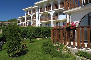 BREEZE Apart Complex