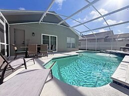 Stardust Villa 4 Bedroom Home by RedAwning