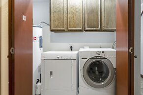 G3 Meadow Creek 3 Bedroom Townhouse by RedAwning