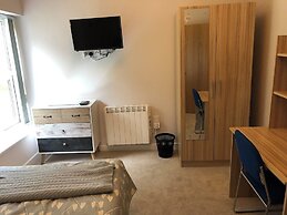 Armyn House Apartments