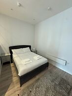 Armyn House Apartments