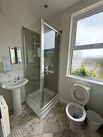 Armyn House Apartments