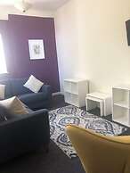 Armyn House Apartments