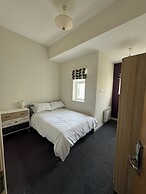 Armyn House Apartments