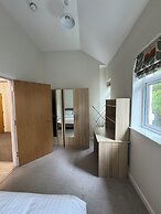 Armyn House Apartments