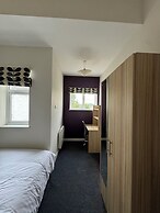 Armyn House Apartments