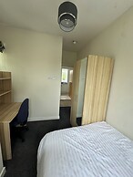 Armyn House Apartments