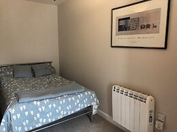 Armyn House Apartments