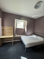 Armyn House Apartments