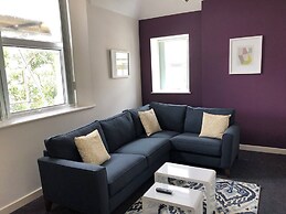 Armyn House Apartments