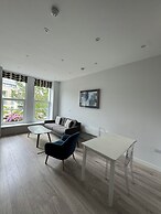 Armyn House Apartments