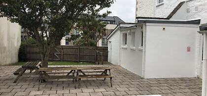 Armyn House Apartments