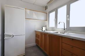 Phaedrus Living Mini Art House Pollock