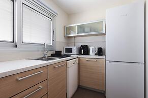 Phaedrus Living: Mini Art House Michelangelo