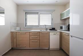 Phaedrus Living: Mini Art House Michelangelo