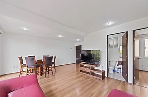 Spacious Apt Near Centro Historico