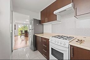 Spacious Apt Near Centro Historico