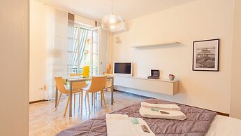 Sirmione Studio Apartment - Italian Homing Many Thanks Stella