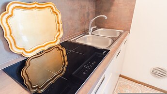 Sirmione Studio Apartment - Italian Homing Many Thanks Stella