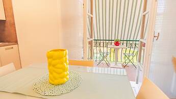 Sirmione Studio Apartment - Italian Homing Many Thanks Stella