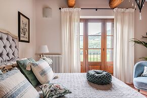 Valle del Sole Winery Farmhouse