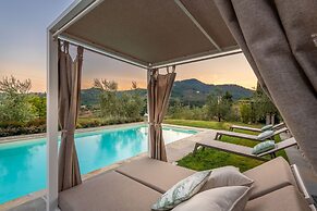 Valle del Sole Winery Farmhouse