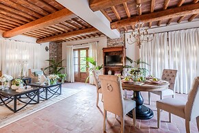 Valle del Sole Winery Farmhouse