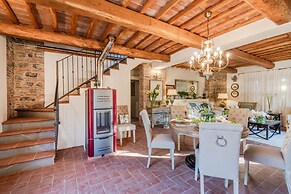 Valle del Sole Winery Farmhouse