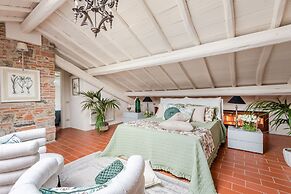 Valle del Sole Winery Farmhouse