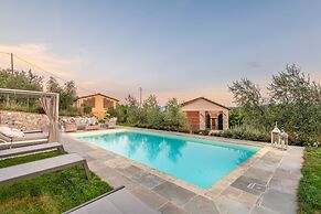 Valle del Sole Winery Farmhouse