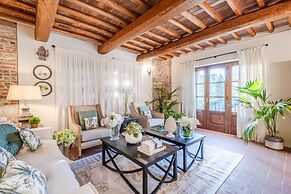 Valle del Sole Winery Farmhouse