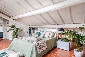 Valle del Sole Winery Farmhouse