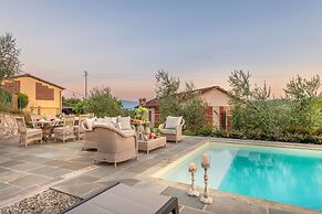 Valle del Sole Winery Farmhouse