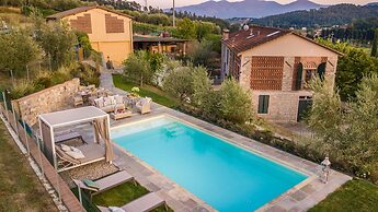 Valle del Sole Winery Farmhouse